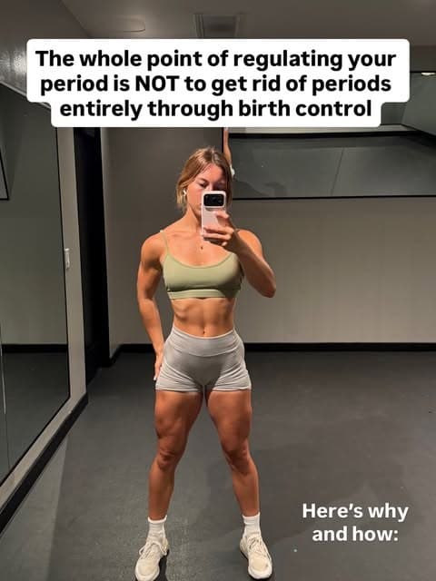 Danielle in a gym mirror selfie